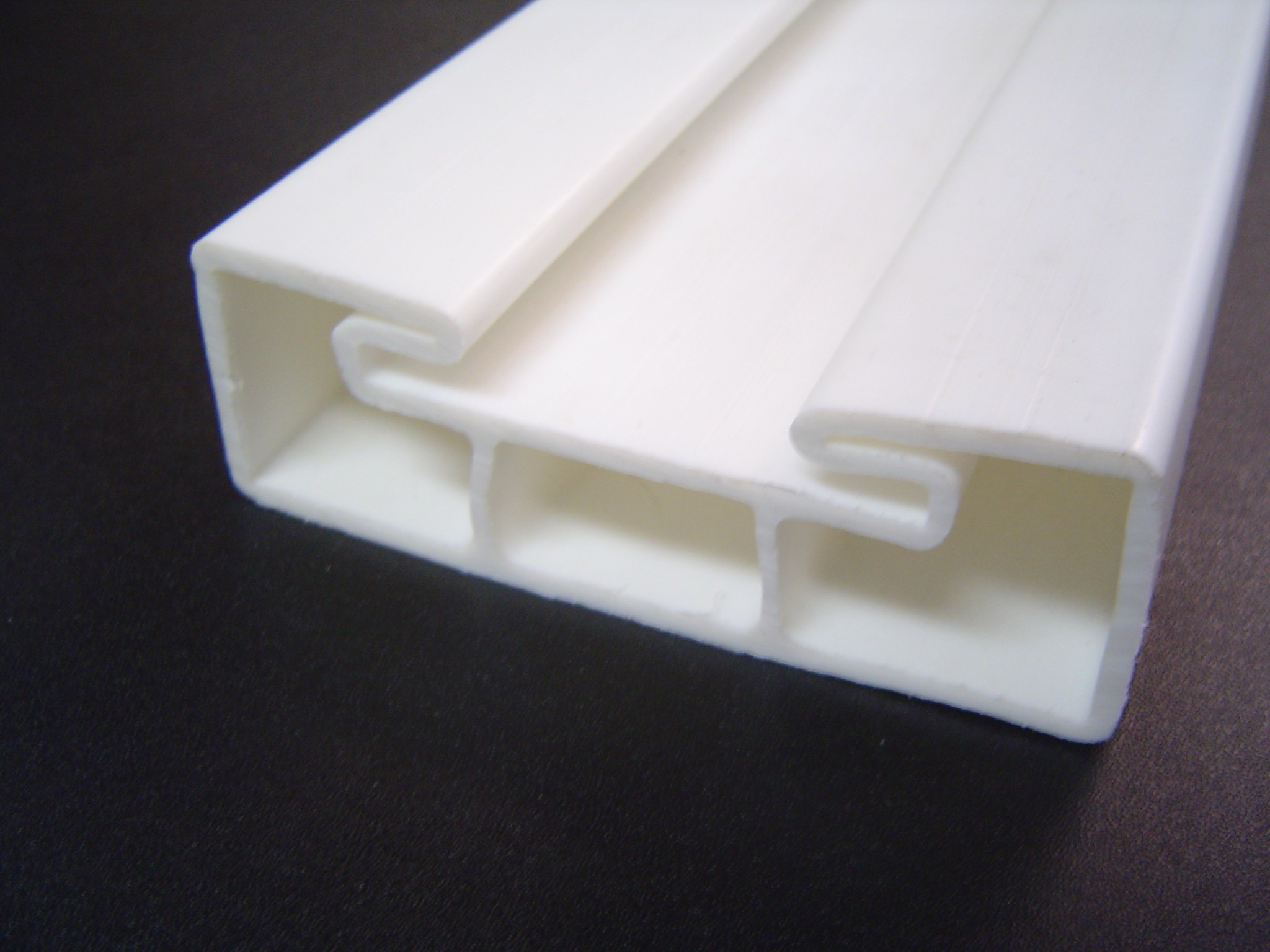 4-Inch x 12-Feet Plastic Concrete Form Board - The Plastiform Company